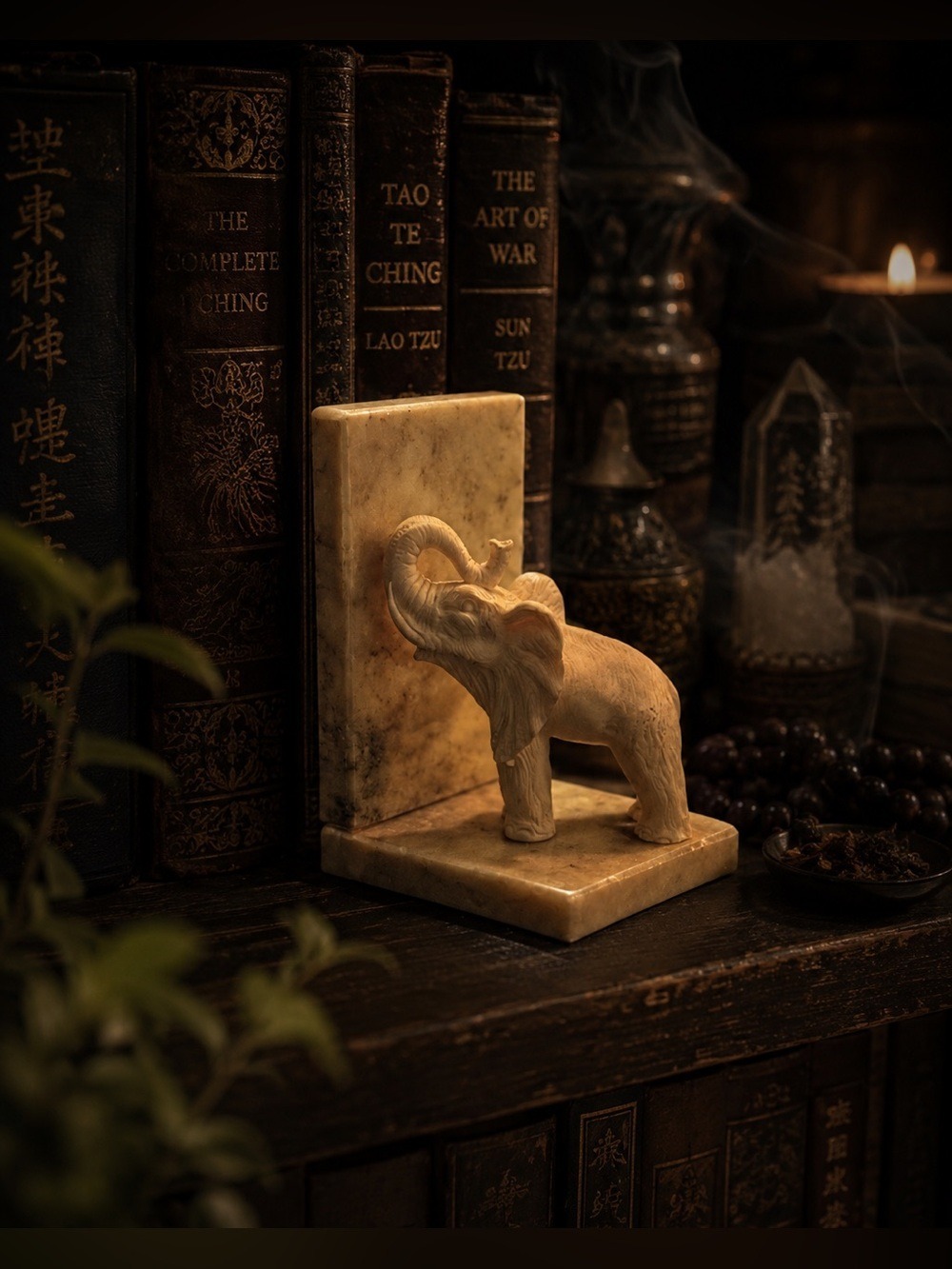 VINTAGE Alabaster Elephant 🐘 Bookend Hand-Carved in Italy 🇮🇹 6in high aprox